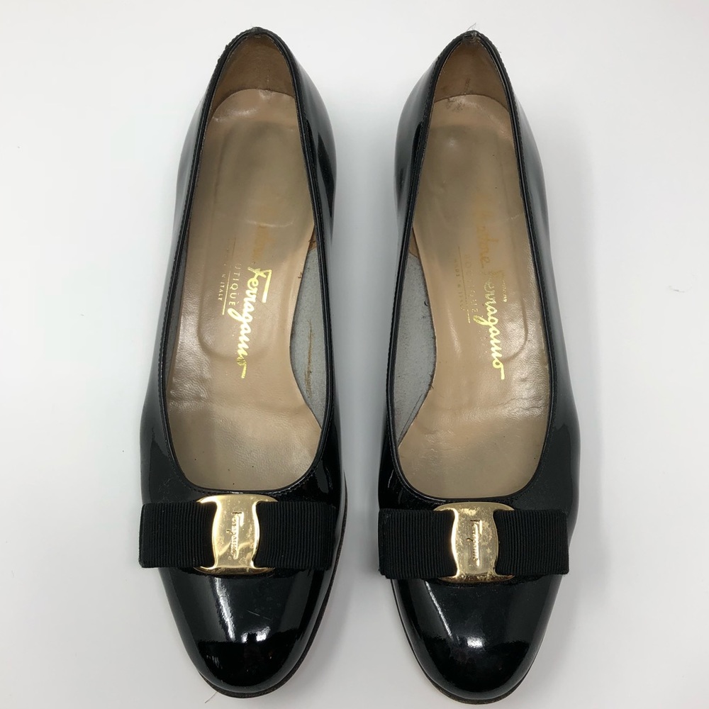 Salvatore Ferragamo Women’s Vara Leather Low Pumps